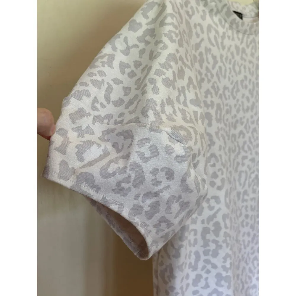 Banana Republic Animal Leopard Print Crossover-Sleeve Top Petite Medium - Image 5