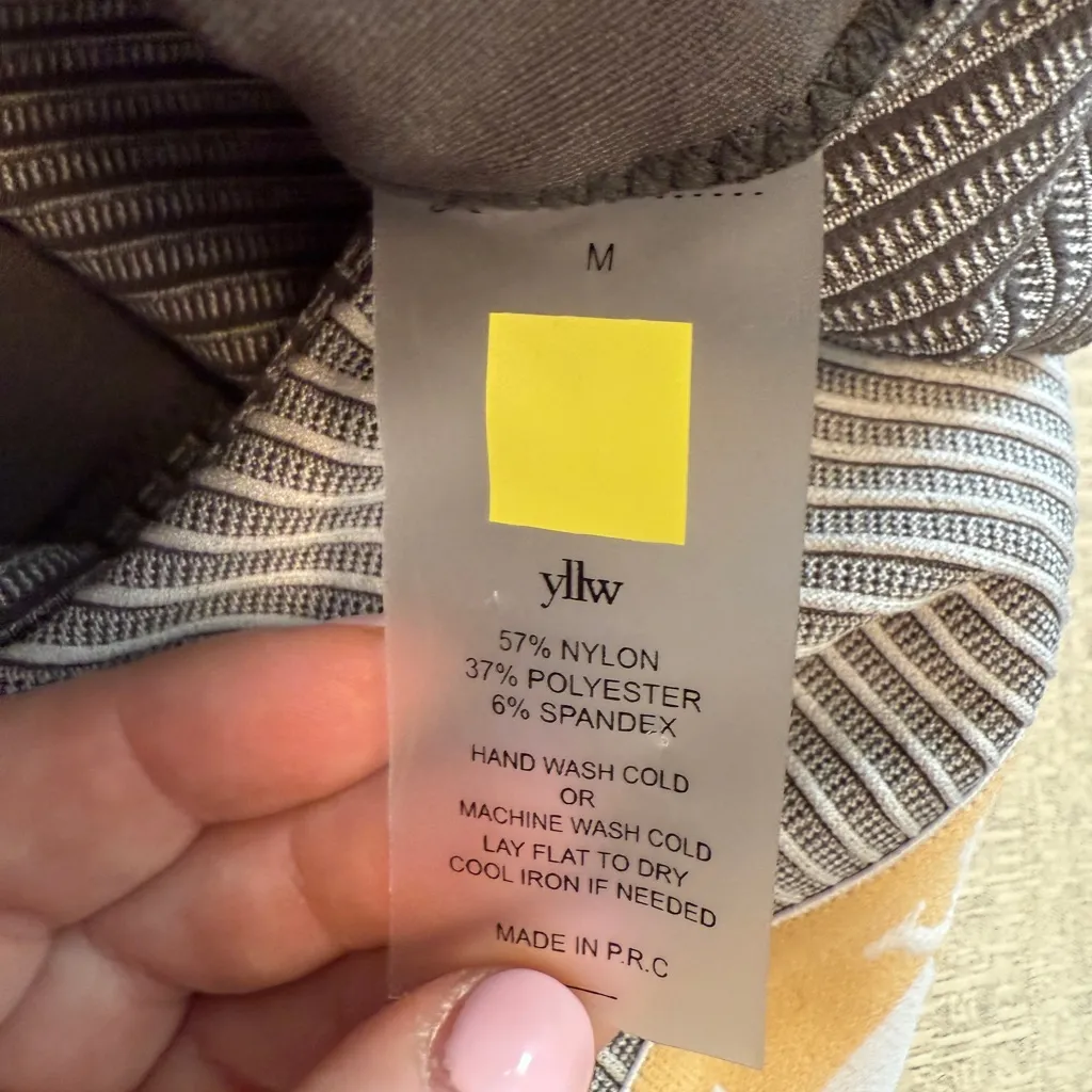 YLLW The Label JUNI Ribbed TANK Neutral colors gray white beige Medium - Image 5