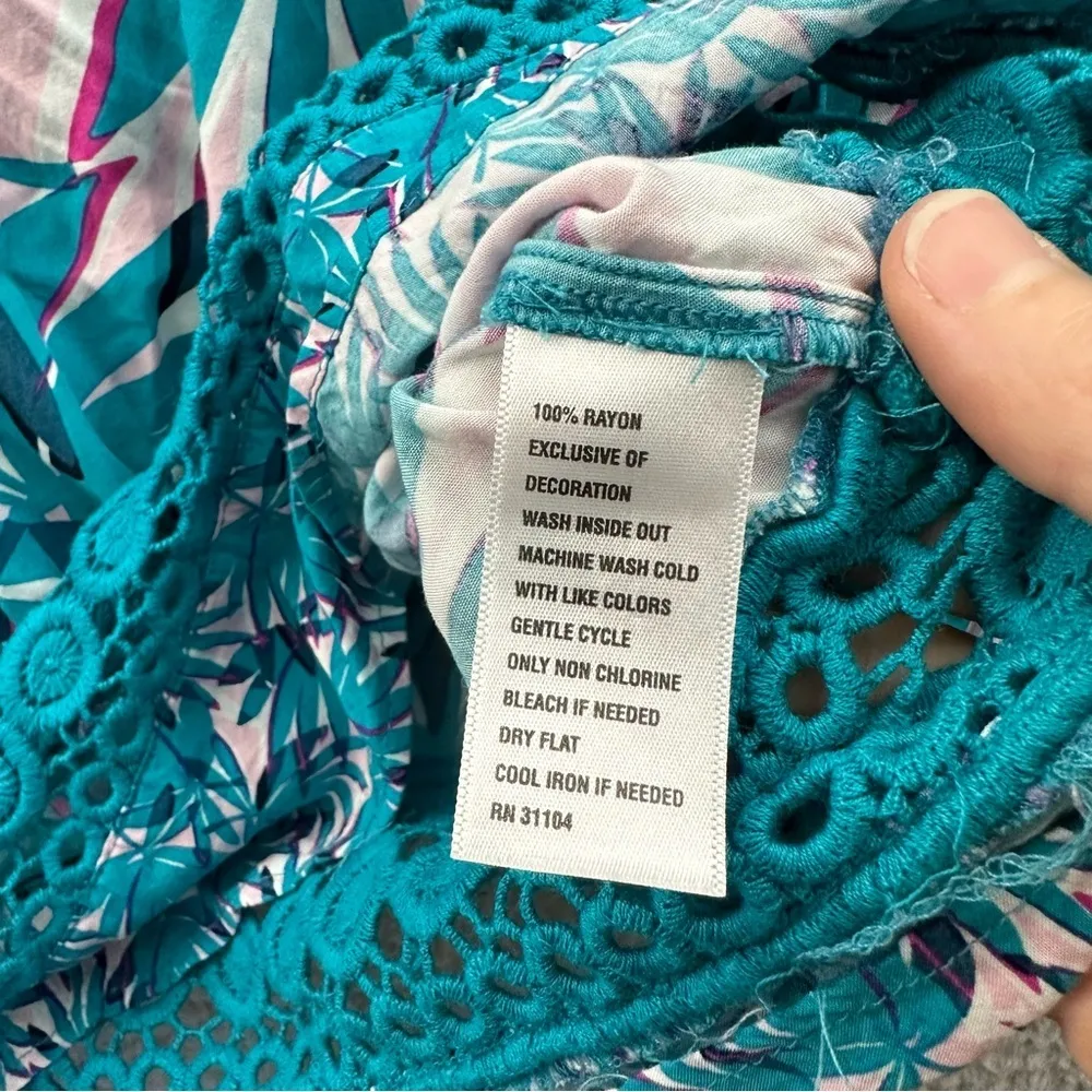 Crown & Ivy 3/4 Bell Sleeve Peasant Top Palms Tropical Crochet‎ Teal Women's XL - Image 6