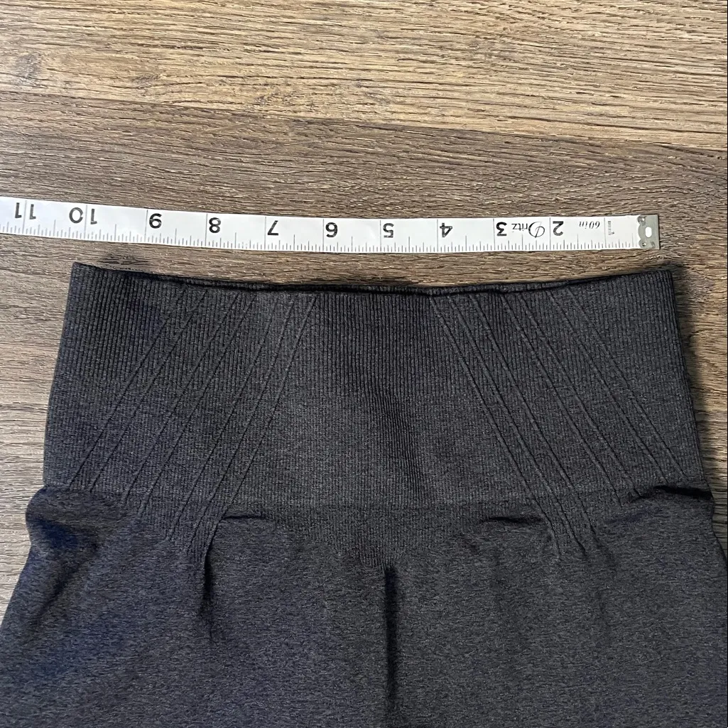 Buffbunny Collection Heather Grey Leggings Size Small Black - Image 6