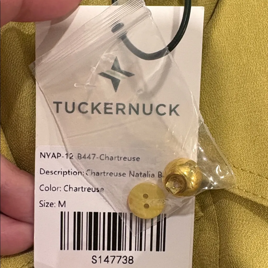 NWT Tuckernuck Chartreuse Natalia Blouse medium - Image 8