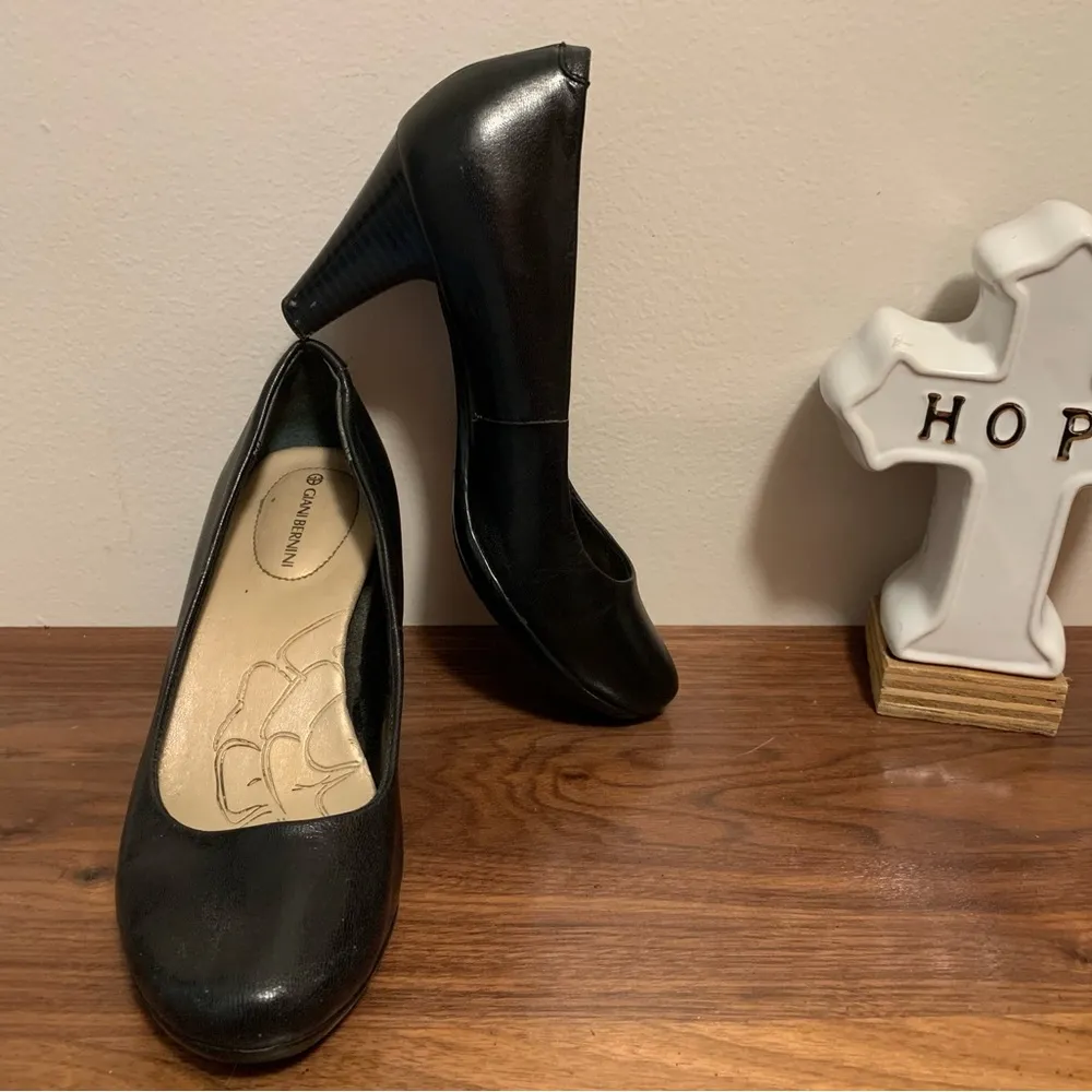 Gianni Bernini pumps in black size 5.5M - Image 2
