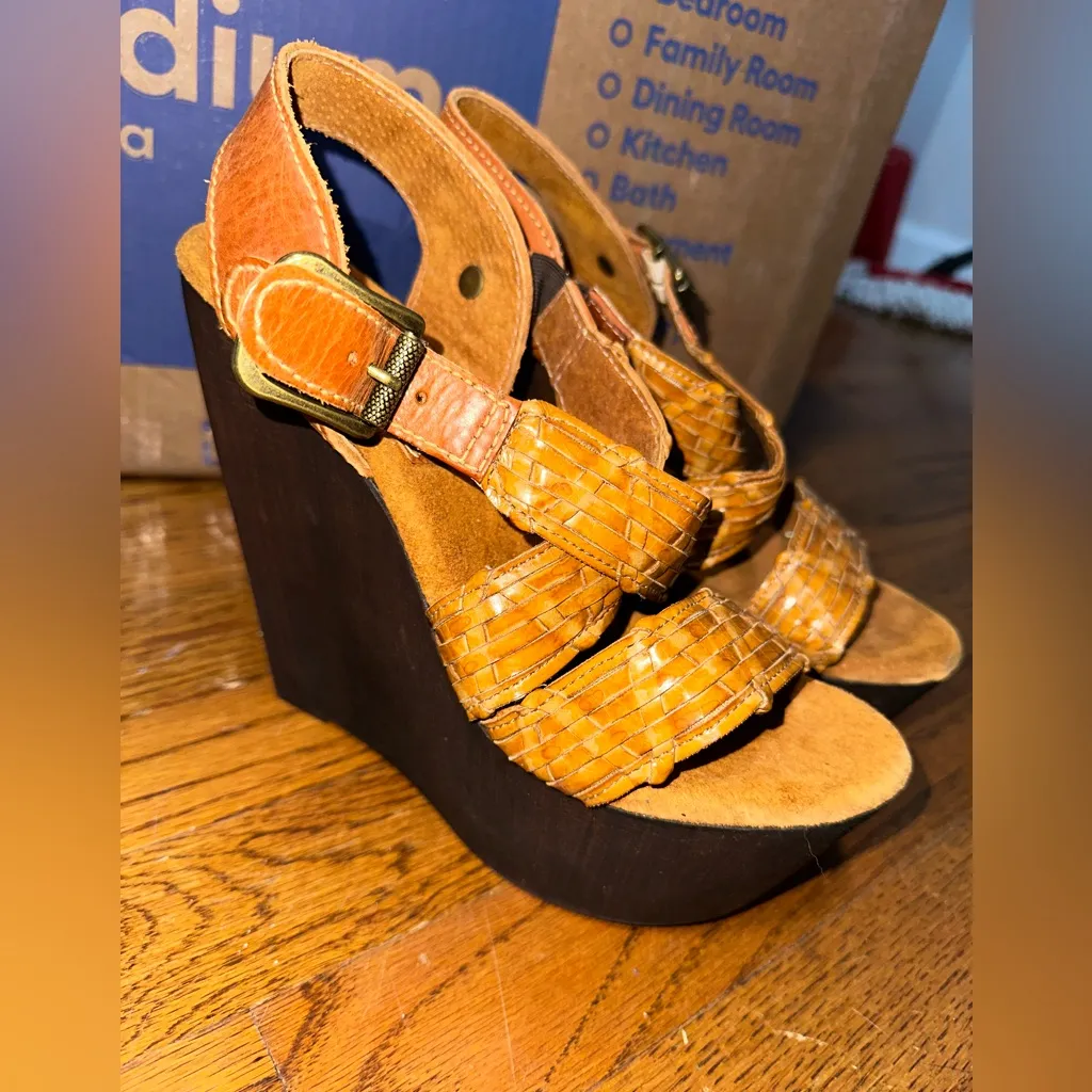 Sbicca Edinger Brown Platform Wedge Sandals Tan Size 9.5 - Image 4