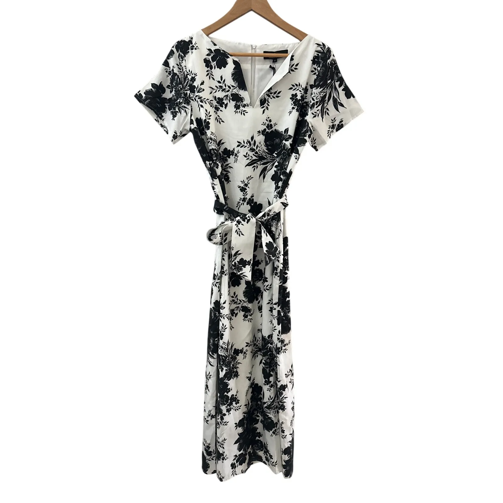 Abbey Glass Heidi Caftan Gown White & Black Roses Size Medium - Image 5