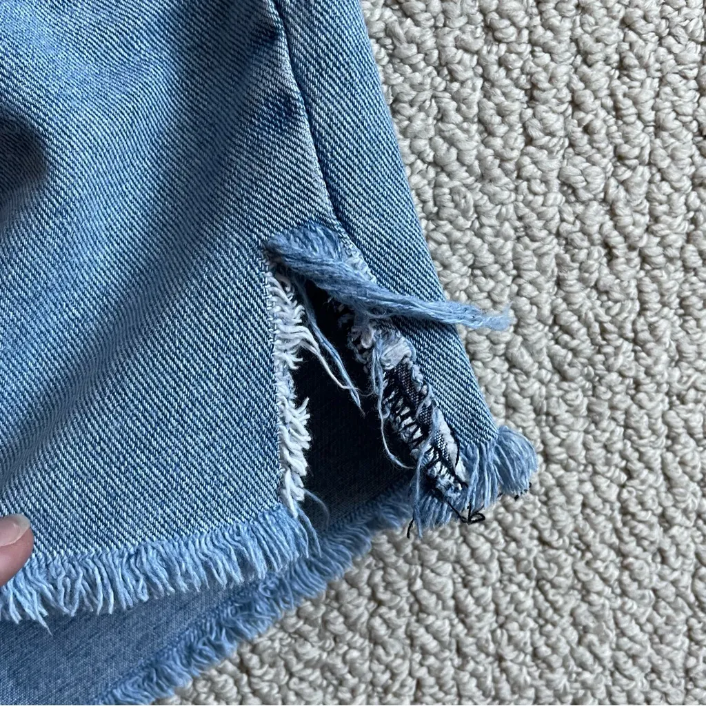 Paul Harris Y2K Vintage Style Denim High Rise Mom Shorts Light Wash Raw Hem 4 Blue - Image 8