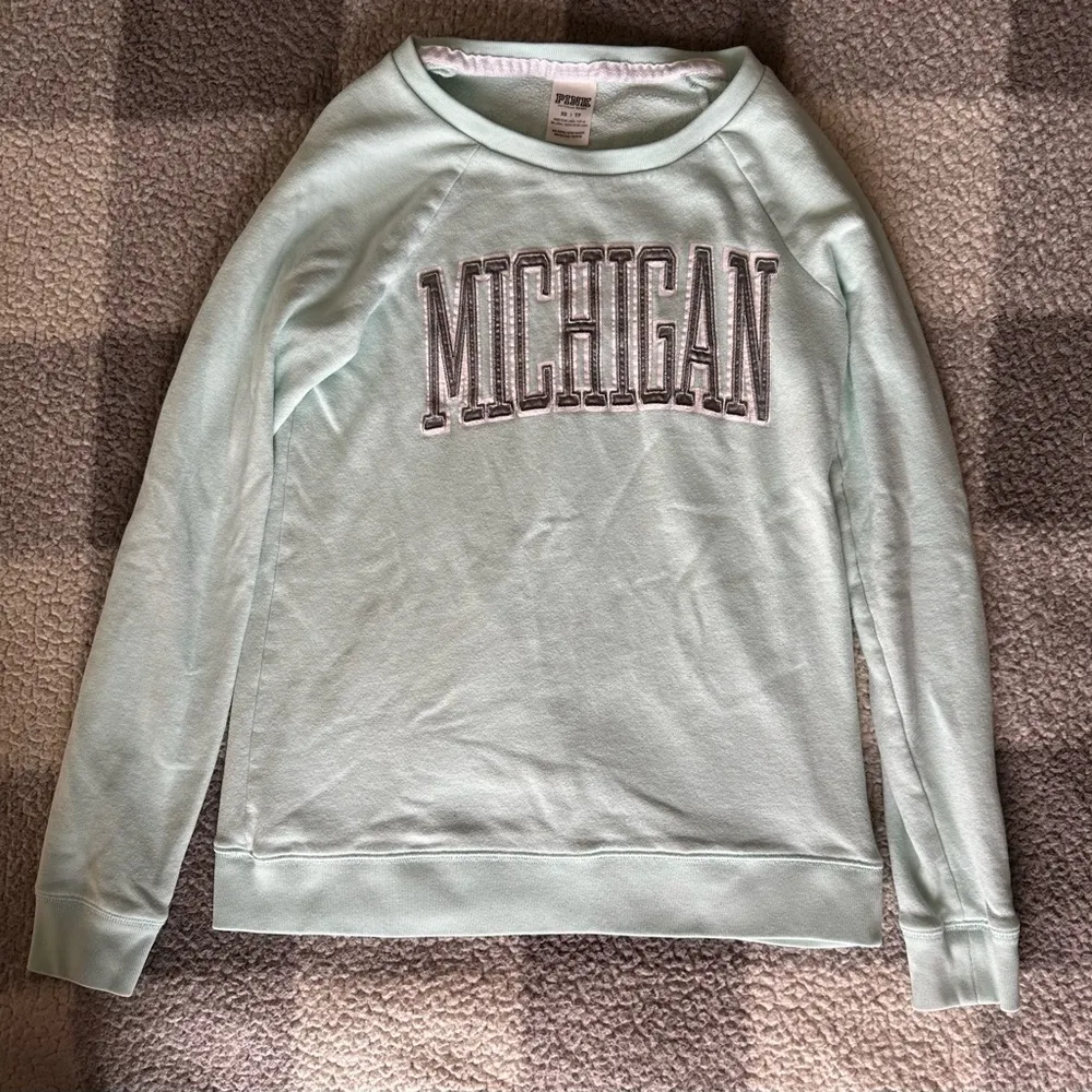 Victoria’s Secret PINK XS Mint Michigan Crew Neck - Image 3