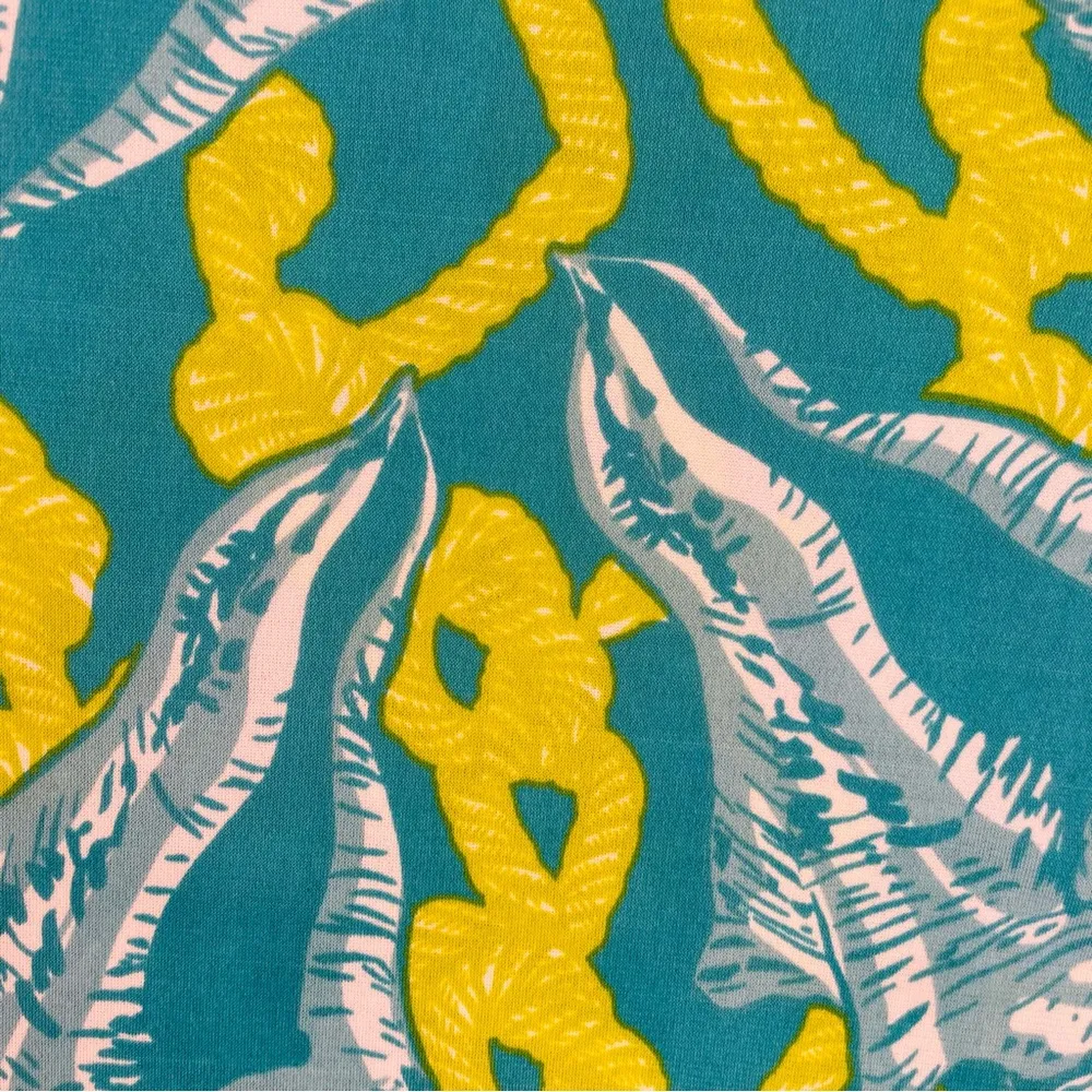 Tropical sleeveless crop sleeved women’s Hawaiian yellow green conch shell dress - Image 3