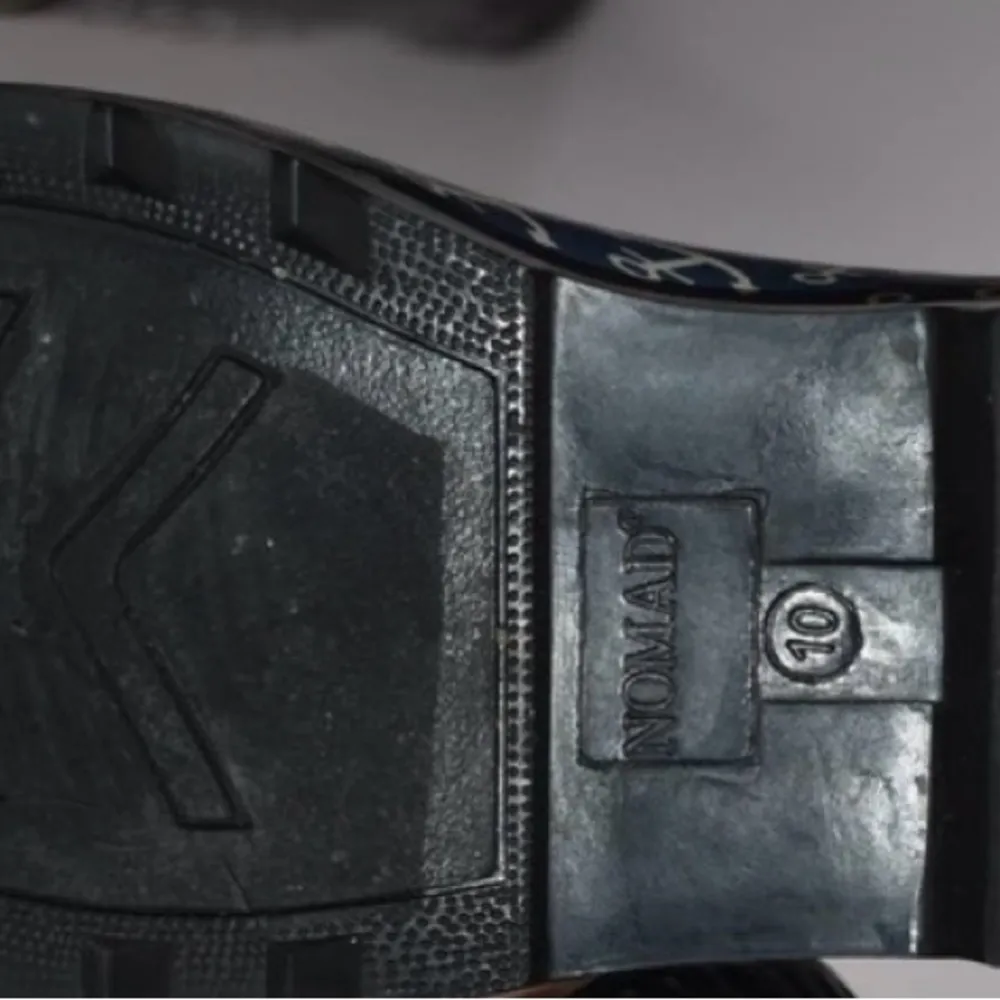 Nomand Navy blue anchor rain boots Size 10 - Image 4