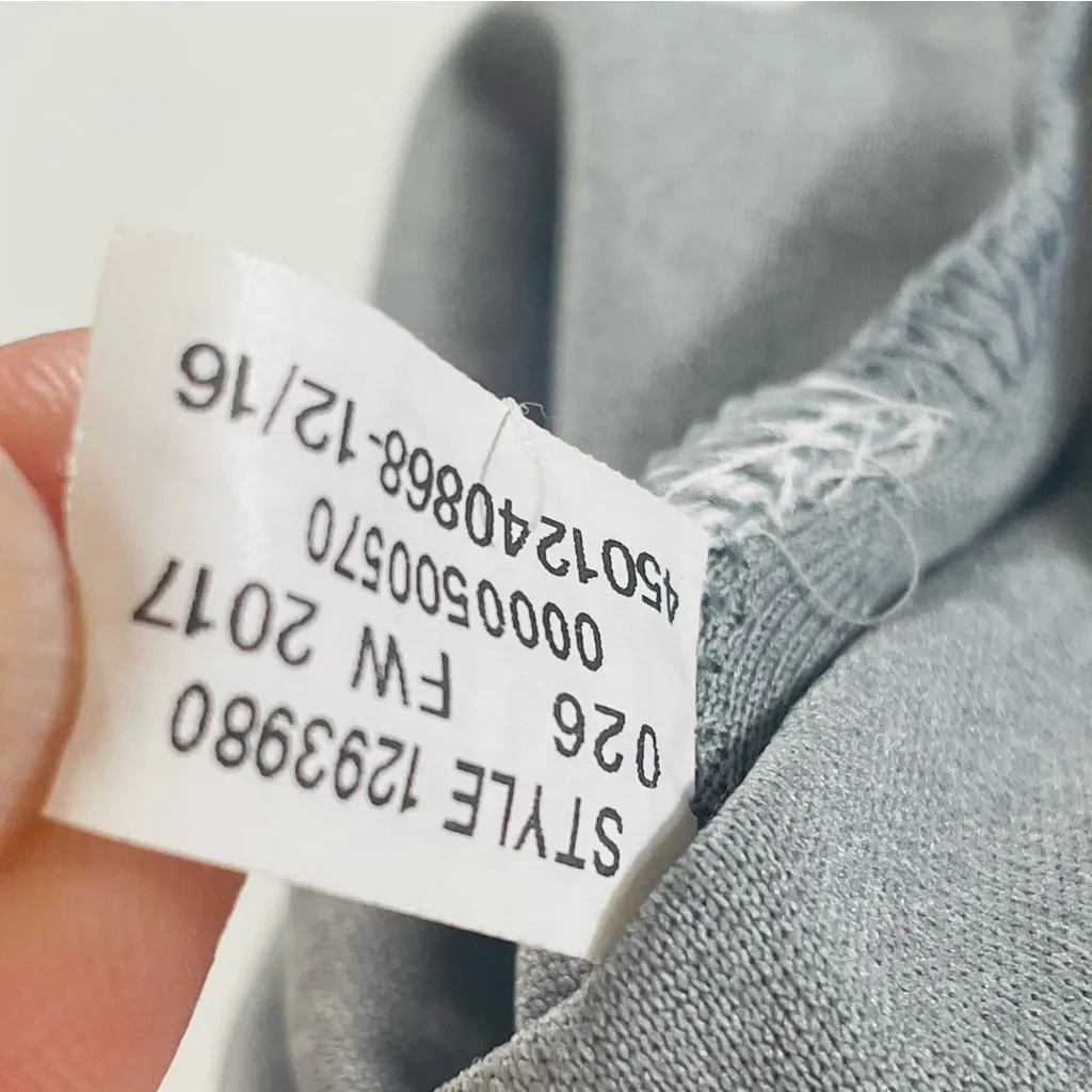 Under Armour HeatGear Loose Gray & Neon Pink Long Sleeve Shirt Size L #1293980 - Image 4