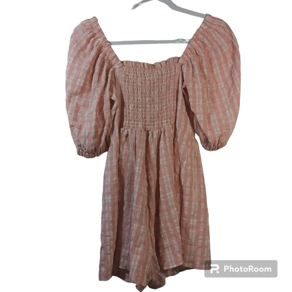 Topshop Pink Gingham Puff Sleeve Shorts Romper Size 4 - Image 3