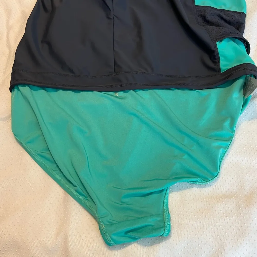 Free Country 2 Piece Swimsuit Tank & Boy Shorts Size XL 16 Aqua - Image 14