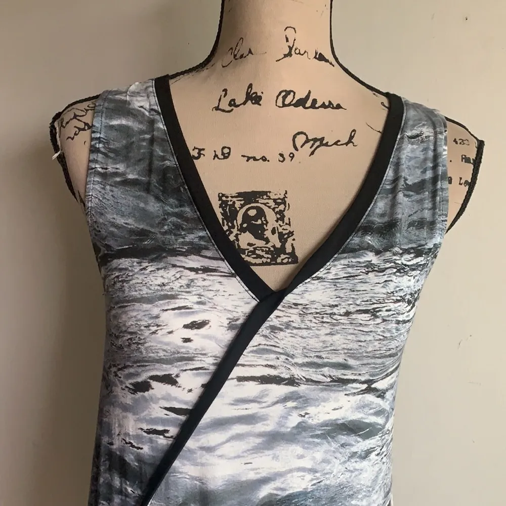 Suki + Solaine Dress Abstract Design Asymmetrical Hem XS - Image 4