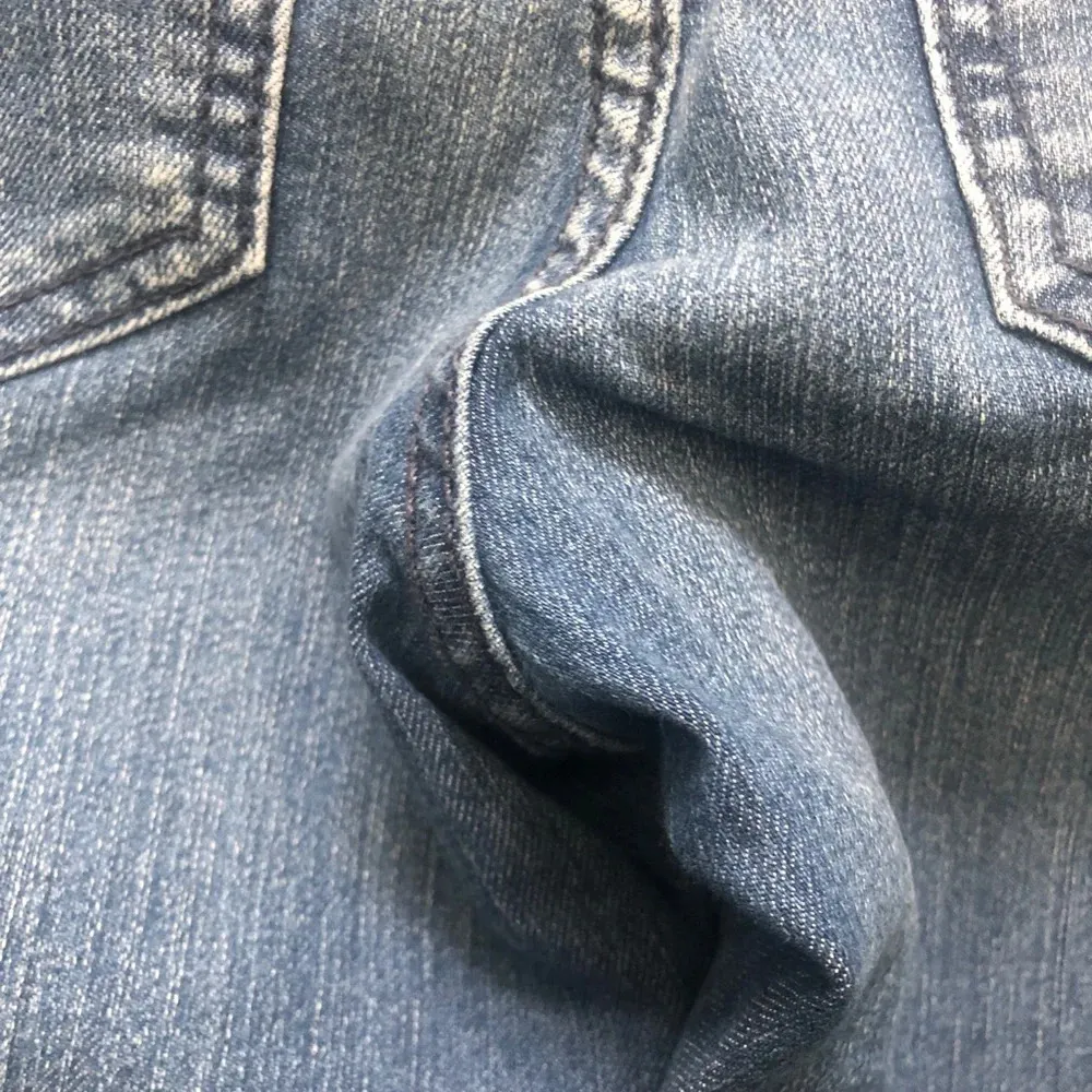 OLD NAVY MEDIUM WASH SUPER SKINNY JEANS - Image 3