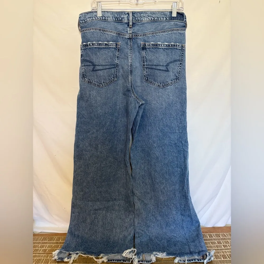 American Eagle Super High-Rise Baggy Wide Leg Jean Size 12 - Image 4