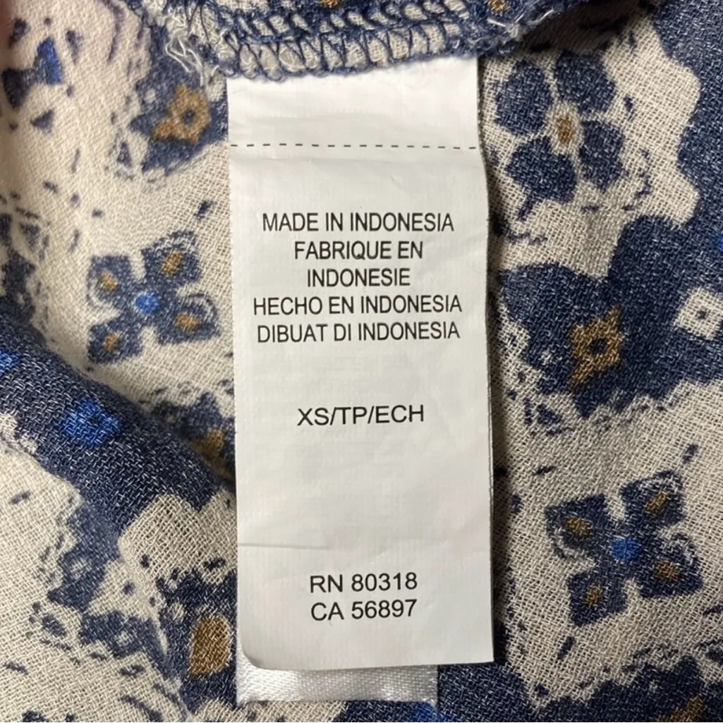 Lucky Brand Boho Navy and Cream Geometric Blouse - Image 11