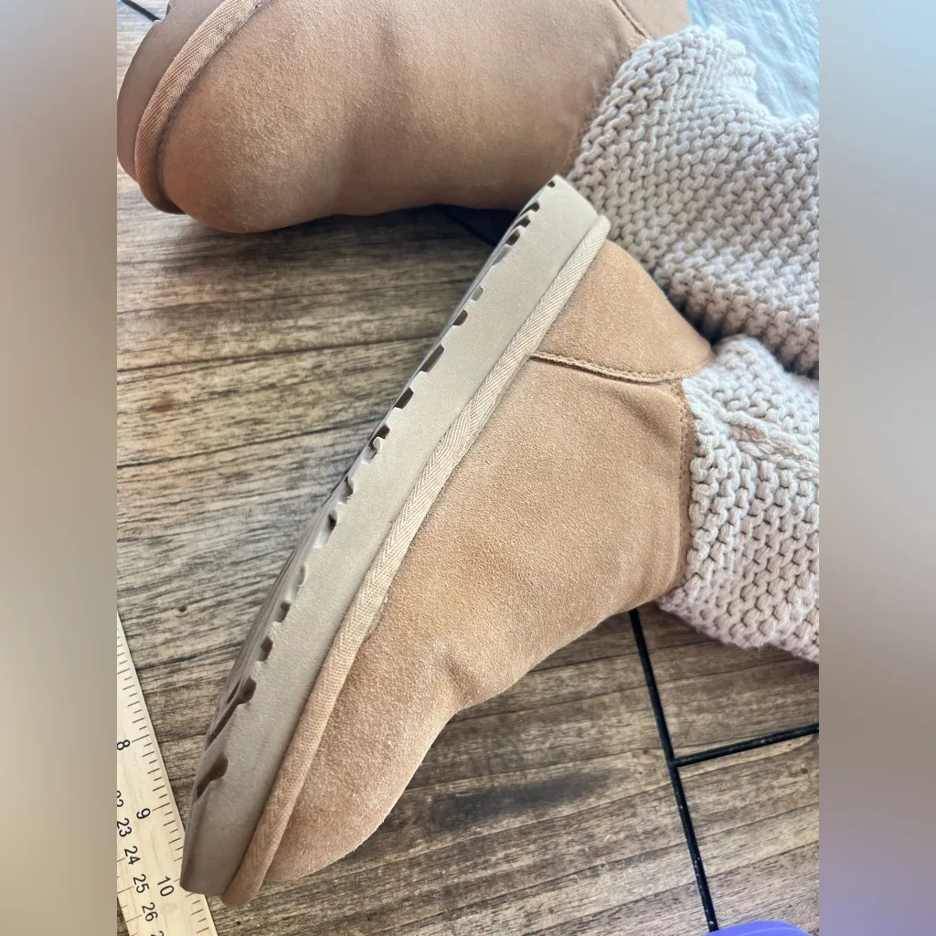 UGG Boot EUC Size 10-11 worn once LIKE NEW no tags - Image 16