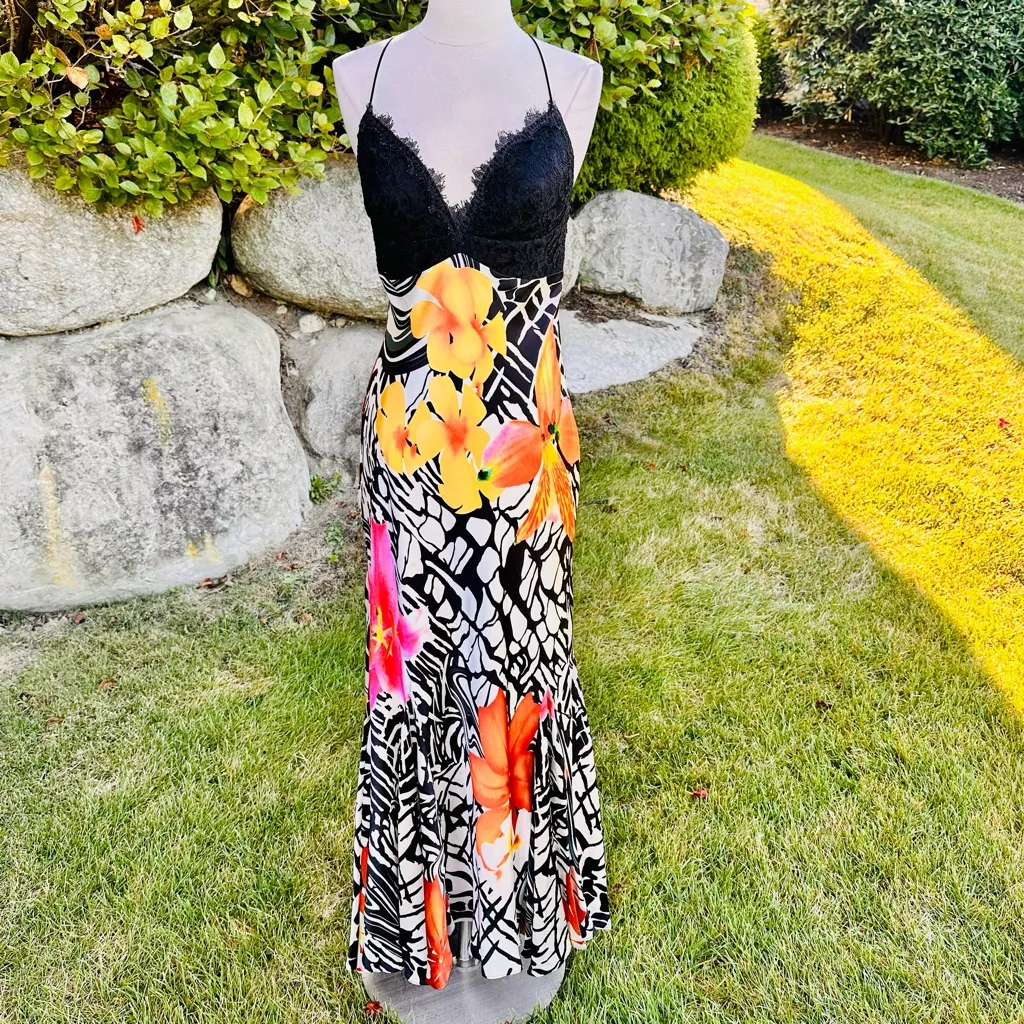 Mary L. Couture Lace and Silk Floral Petite Maxi Gown Black Size 6P - Image 5