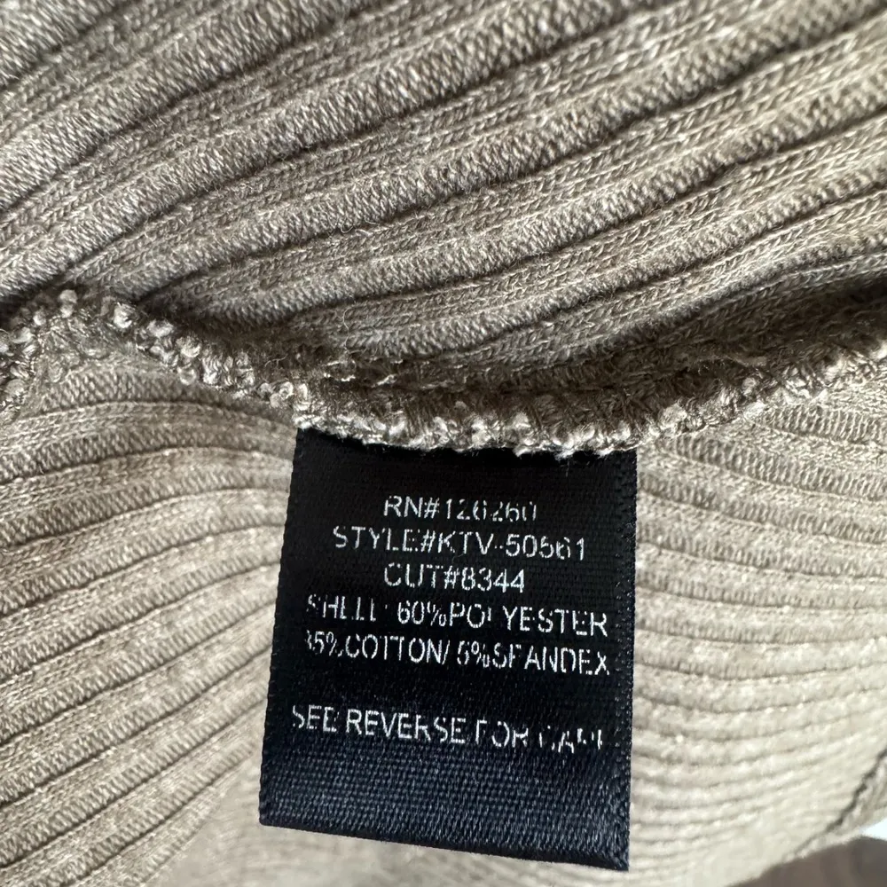 Velvet Heart NWOT Ribbed Button-Down Dress - Image 9