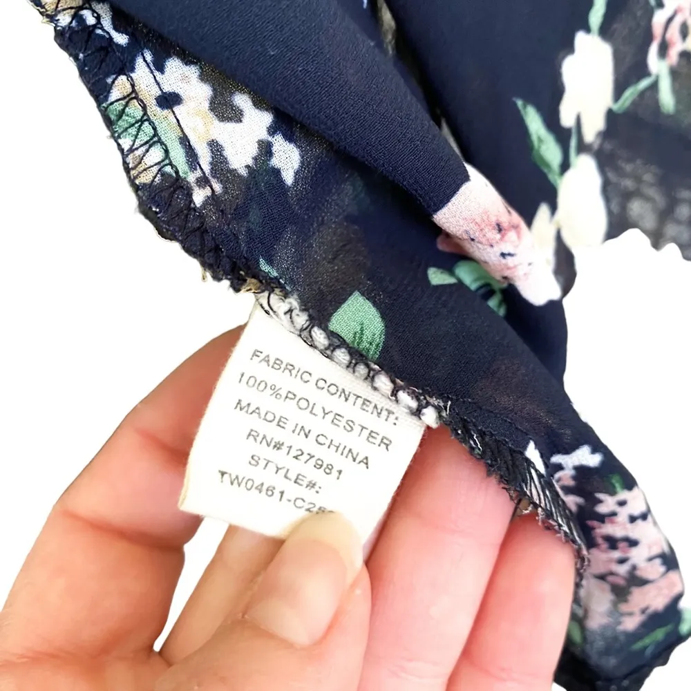 Rachel & Chloe Navy Blue White Floral Fringe Bohemian lace Kimono Size Large - Image 4