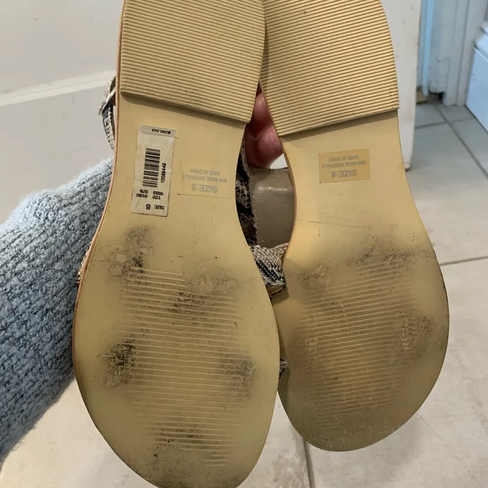 The limited | snake skin pattern ruffle sandals size 8 - Image 3