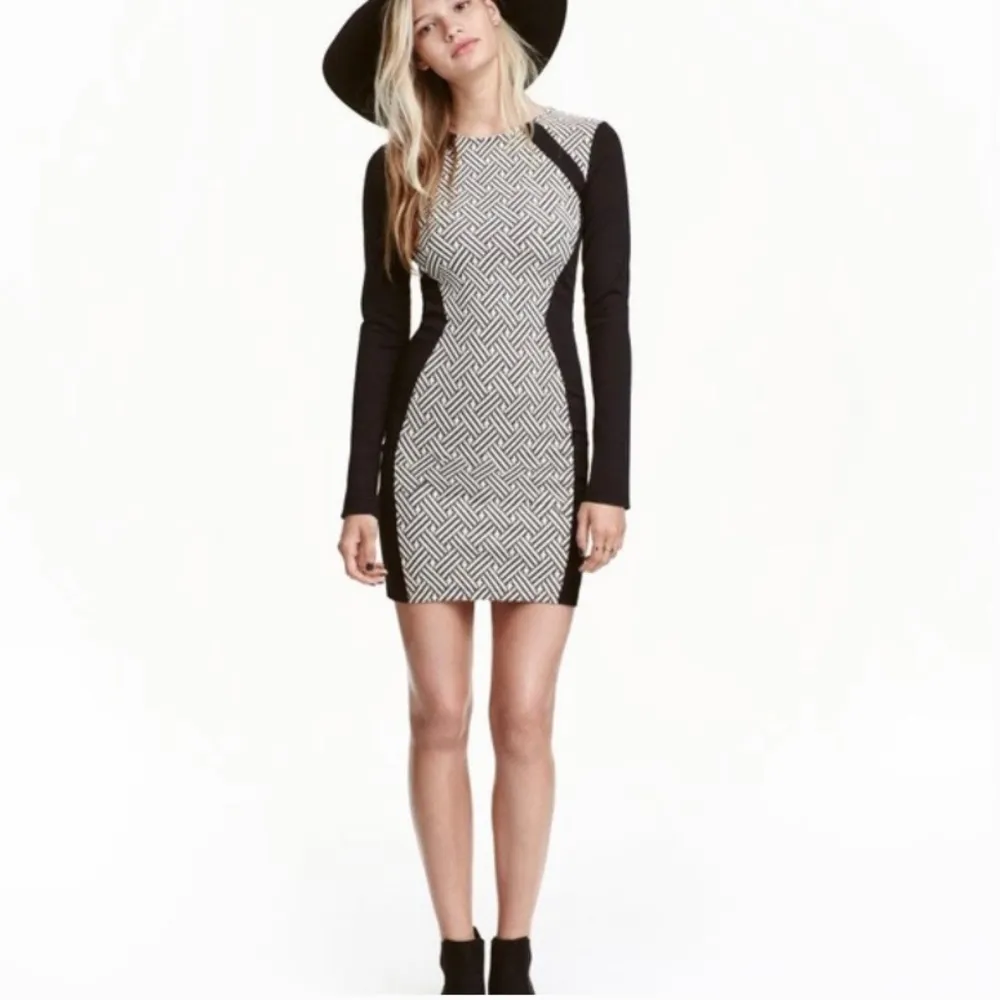 XOXO Black & White Geometric Long Sleeve Bodycon Mini Dress Size 4 Small - Image 9