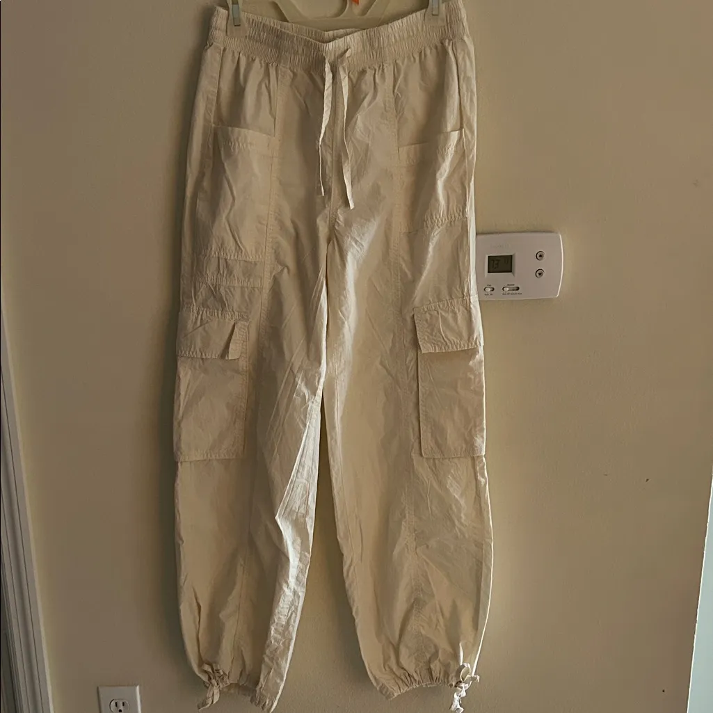 NWT Aerie High Waisted Go-For-It Baggy wide comfy Cargo Pant cream XS - Image 2