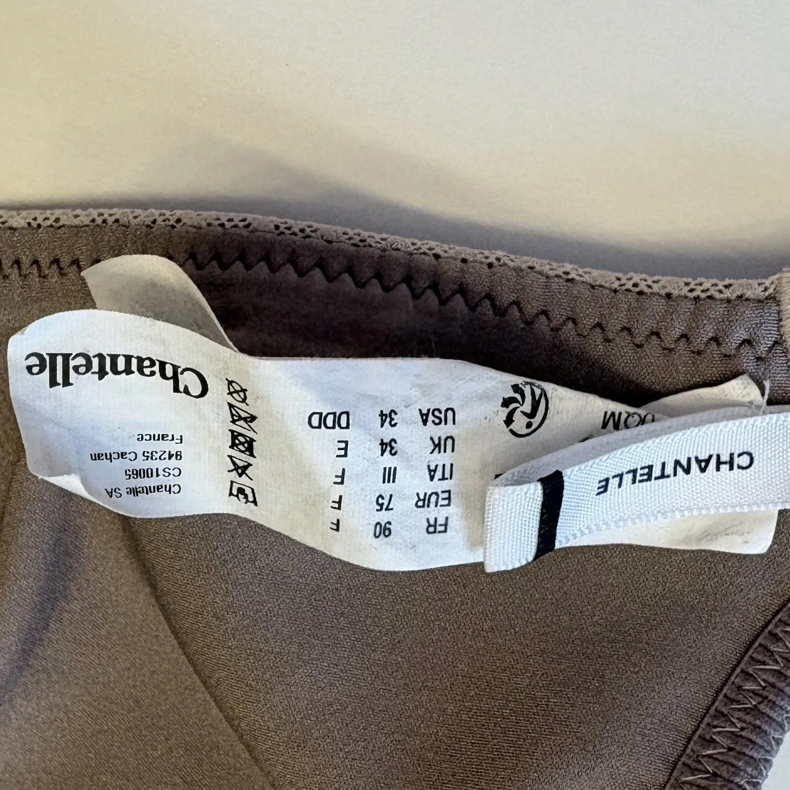 Chantelle Paris Everyday High Impact Underwire Sports Bra Size 34DDD - Image 5