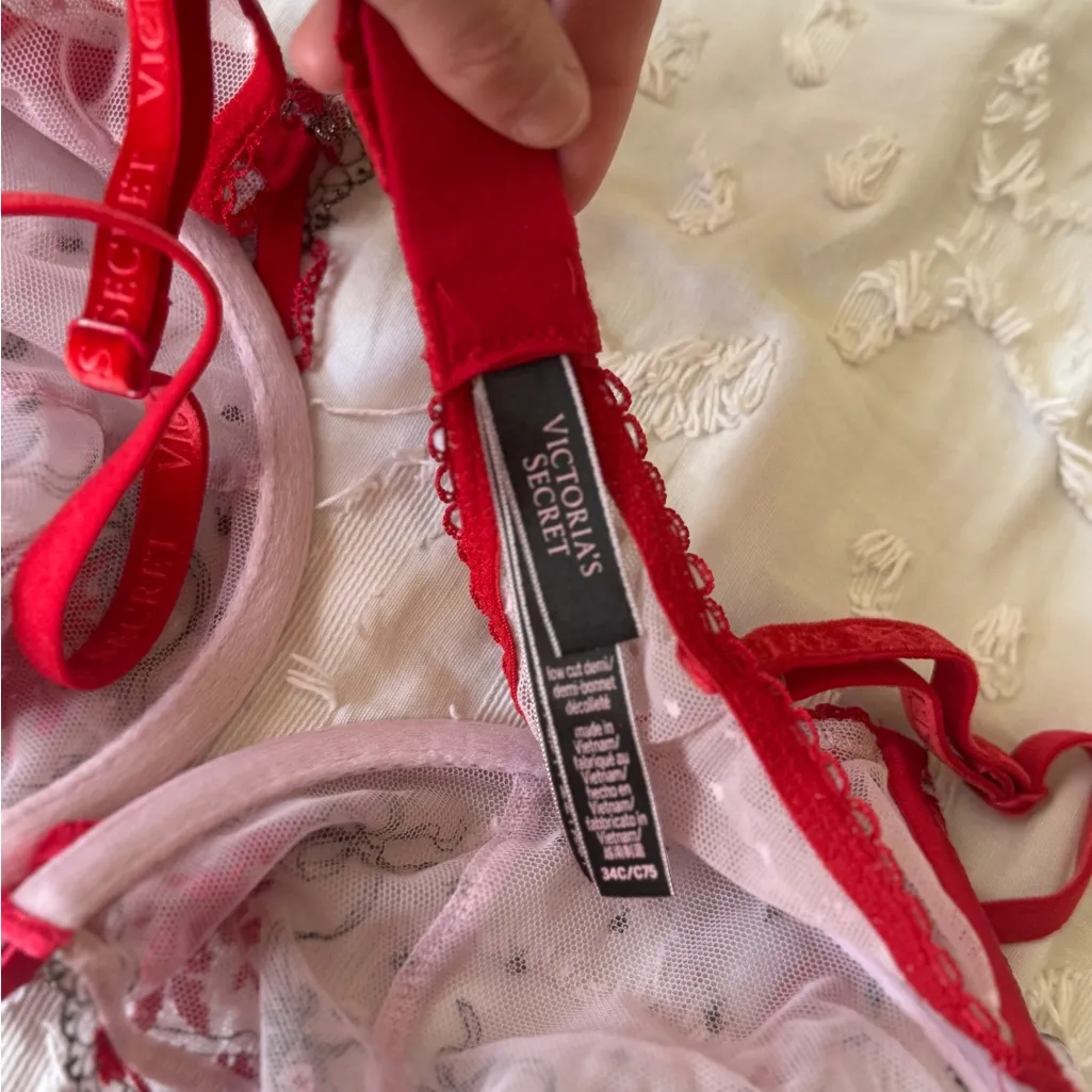 Vibrant Red Lace Bras 34C - Image 7