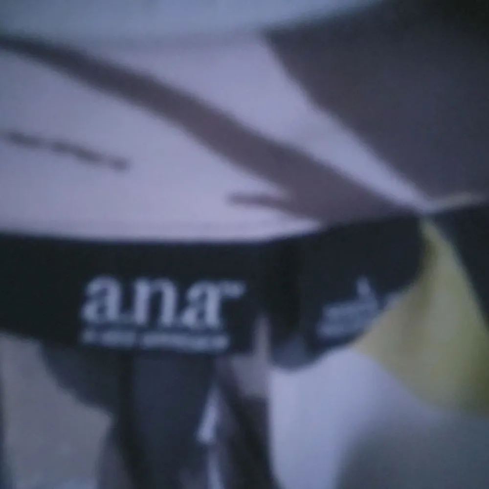 a.n.a. L Long Sleeved Floral Bubble Hem Top - Image 9