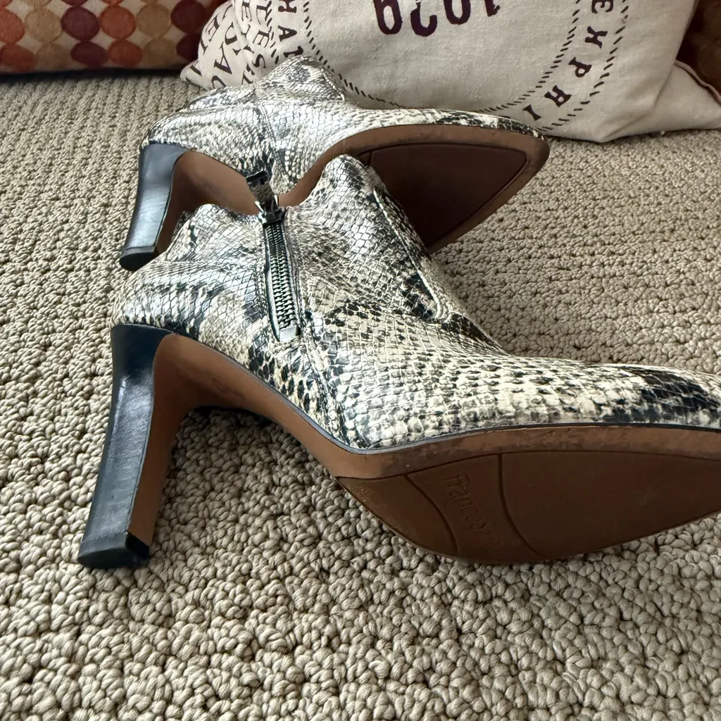 Franco Sarto Snakeskin Print Kora Heeled Black and Cream Ankle Booties Size 7 - Image 8