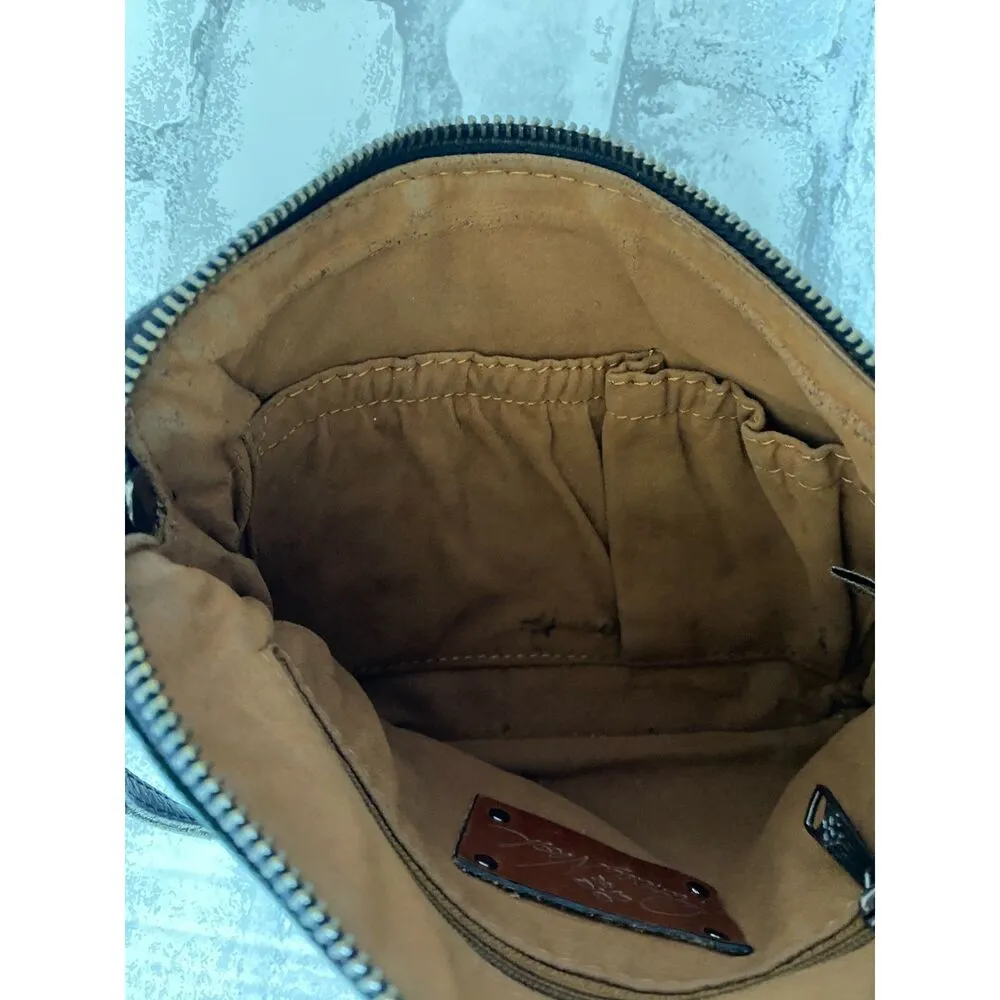 Patricia Nash Tri-Color Cassini Wristlet – Metallic Leather with Zip Closure - Image 6