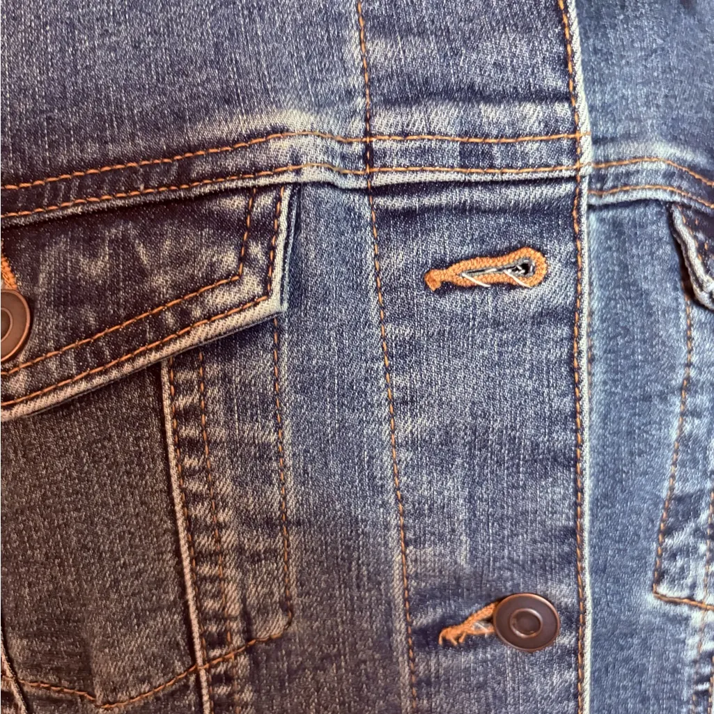 Time and Tru Blue Jean Jacket Size L - Image 5