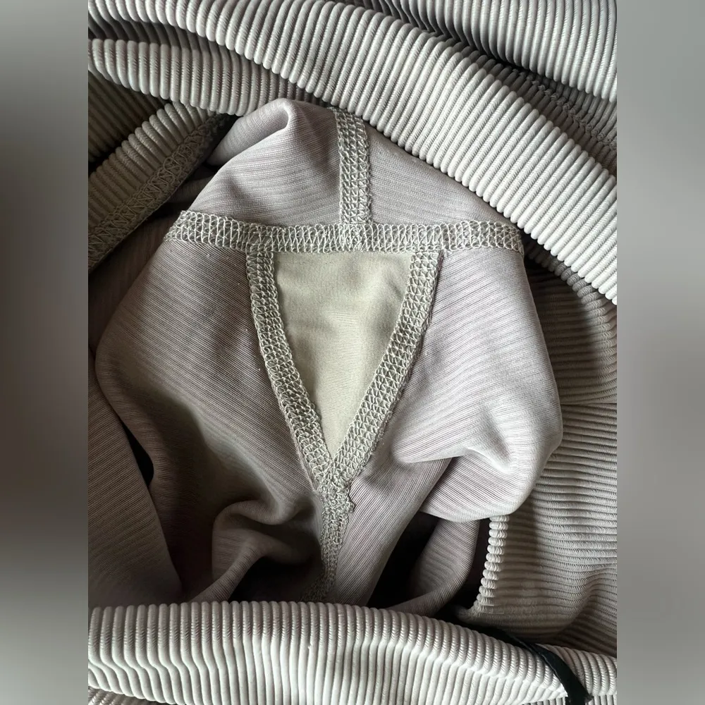 NWT: Beach Riot Ayla Legging in Taupe size XS - Image 4