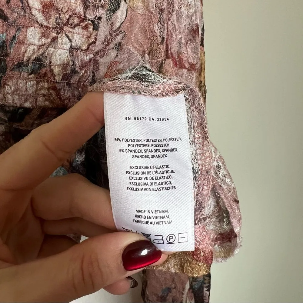 Anthropologie Akemi + Kin Patrizia Floral Lace Blouse Pink Medium Bell Sleeves - Image 10