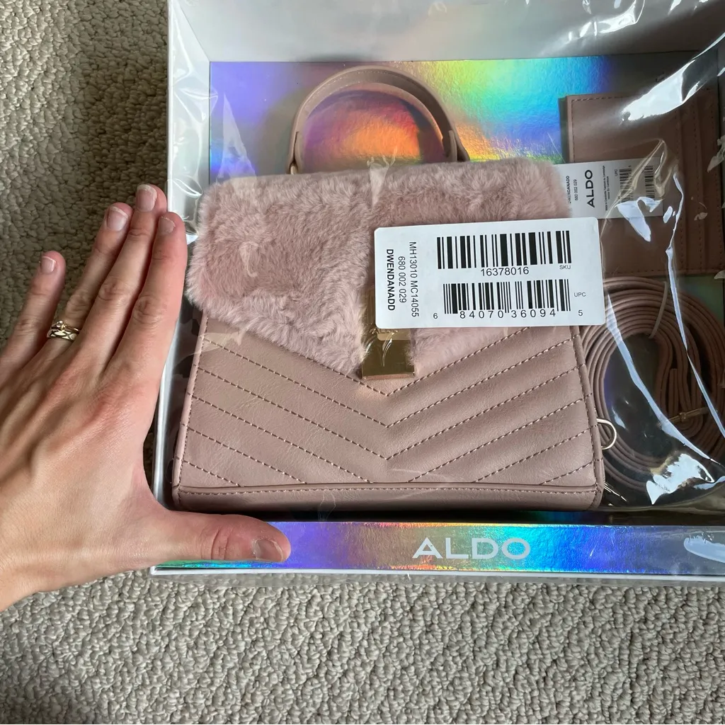 Aldo Pink Vegan Leather Fur Boxed Crossbody Satchel Bag with Card Holder - Image 4