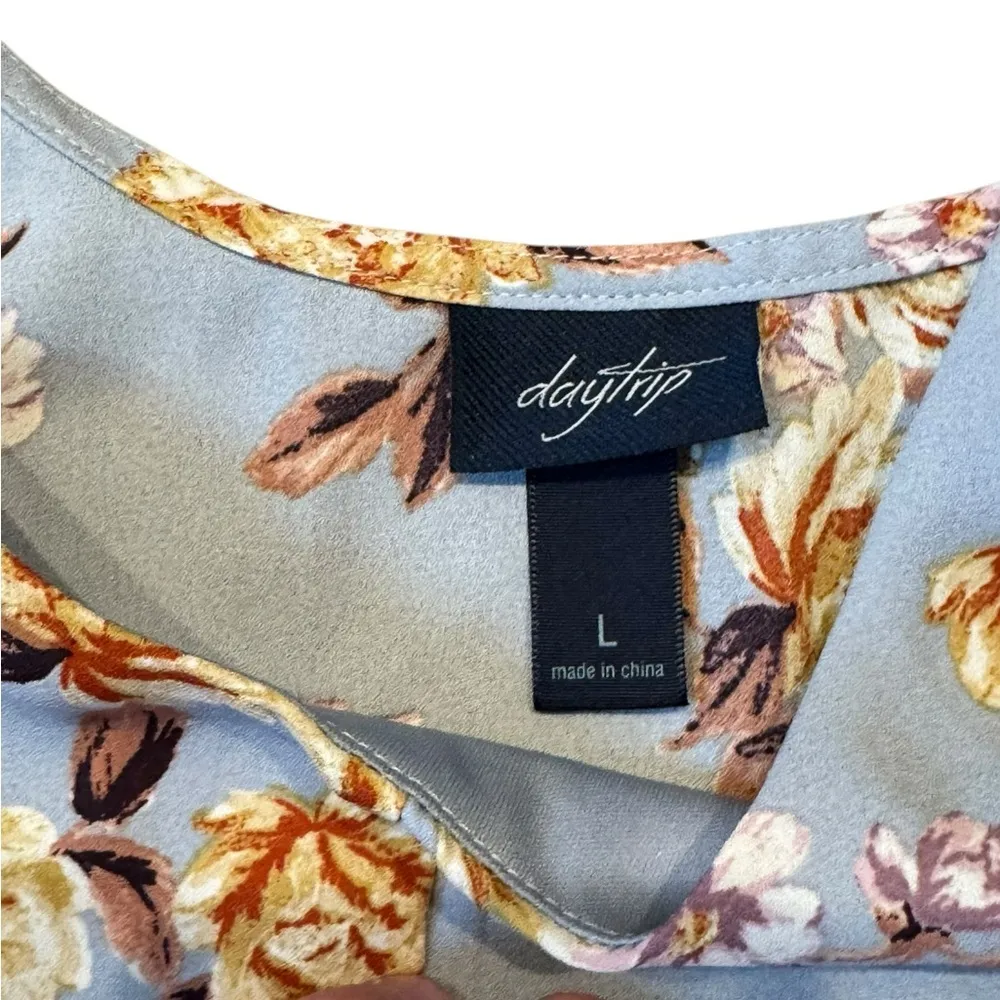 Daytrip Floral Blue Flowy Tank Top Large - Image 2