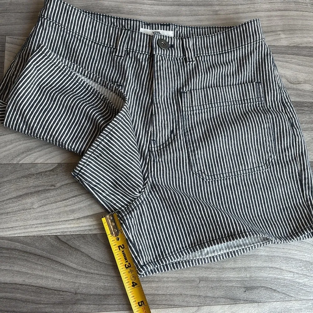 Vans  White and Blue Bermudas Relaxed Fit - Image 9