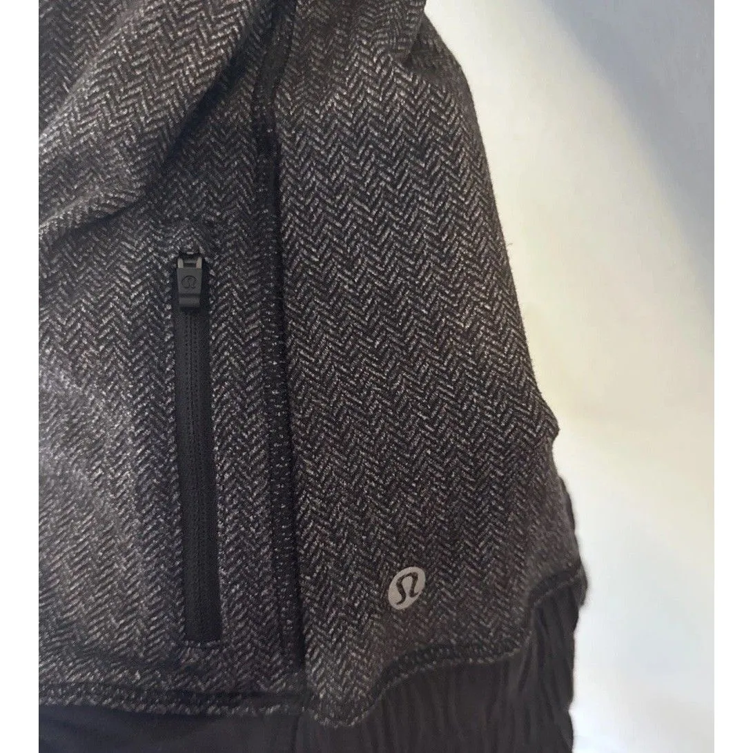 Lululemon Hoodie Women Size 4 Black Heather Hooded‎ Performance Tech Gym Stretch - Image 3