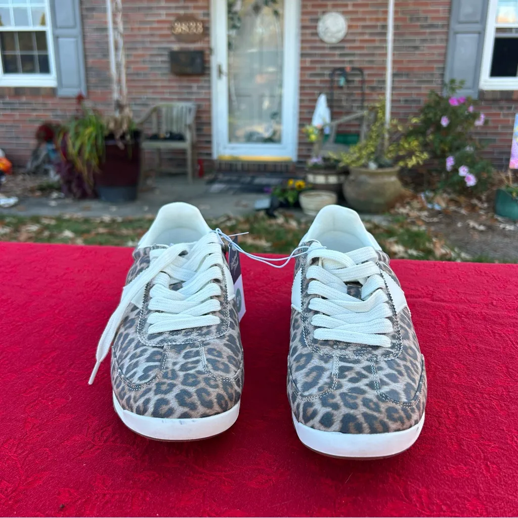 Universal Threads Nwt Animal print Skyler Sneakers Universal Thread size 9.5 cheetah leopard - Image 3