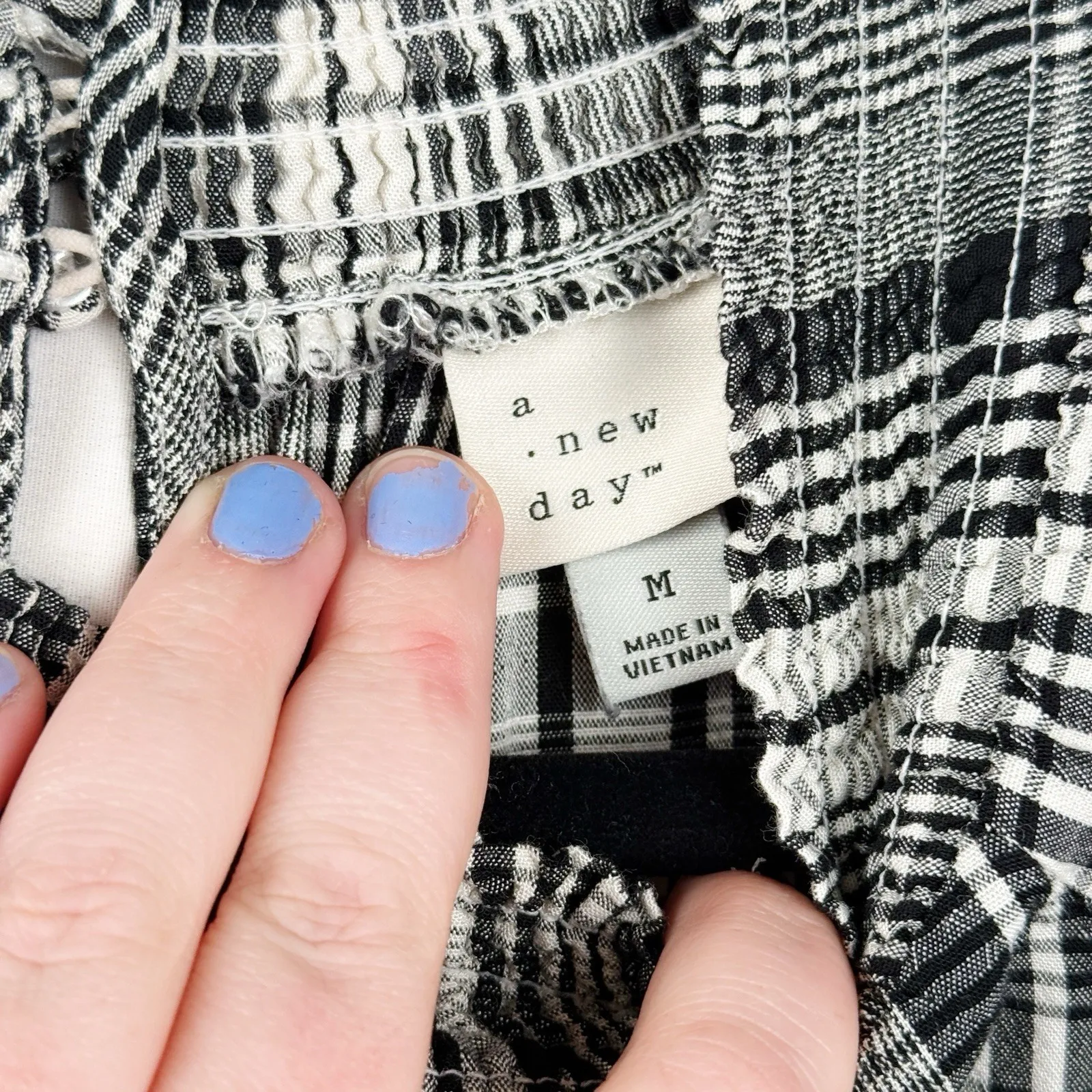 A New Day Smocked Plaid Long Sleeve Midi Dress Womens M Black White Rayon - Image 5