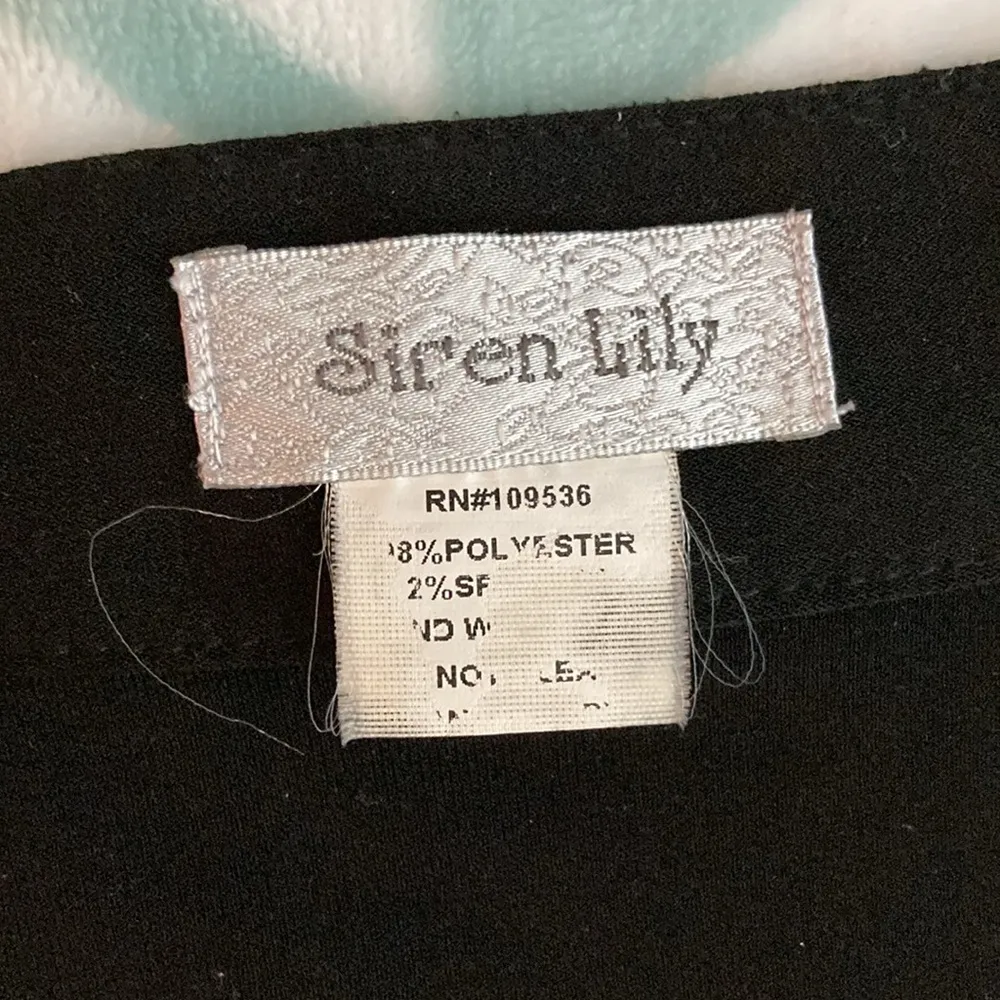 Siren Lily Sequin Front Back Black Short Sleeve Top 2X - Image 3