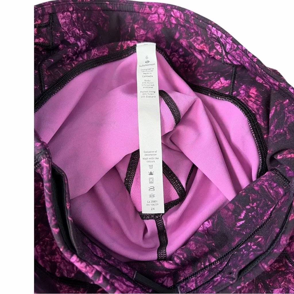 NWOT lululemon athletica Purple Patterned Leggings Size 6 - Image 2