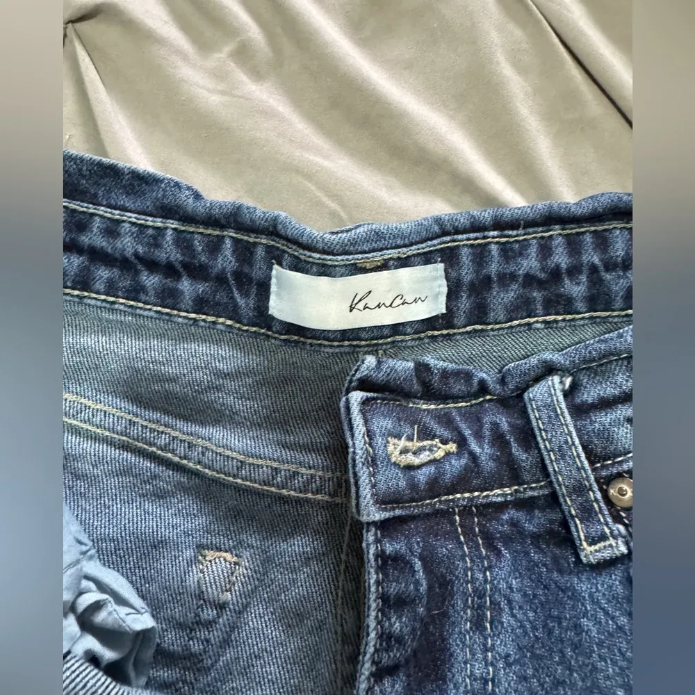 Kancan Distressed Jeans Size 27 - Image 3