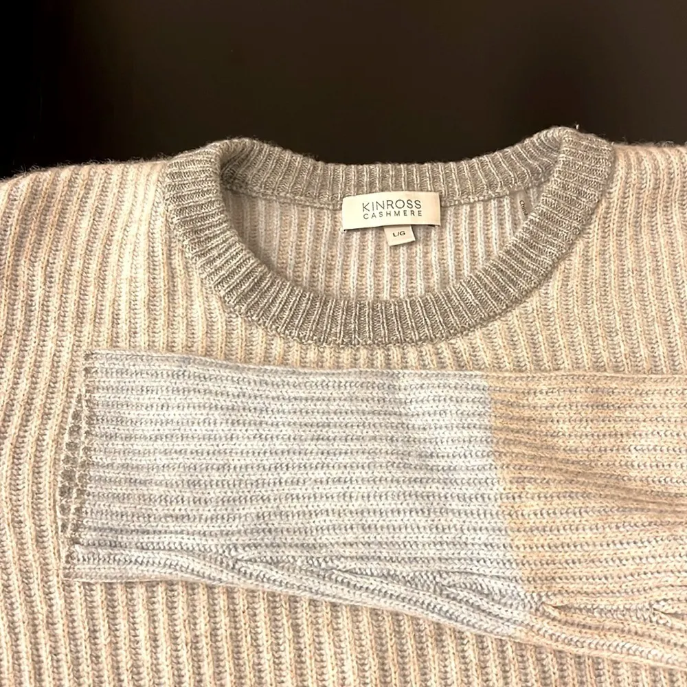 Kinross Cashmere ribbed knit pullover sweater, colorblock pastel colors, Sz L Gray Size L - Image 4