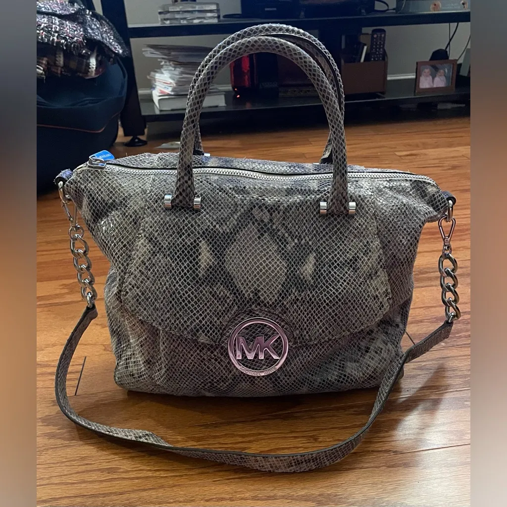 Michael Kors- Tan Snake Print Satchel - Image 3