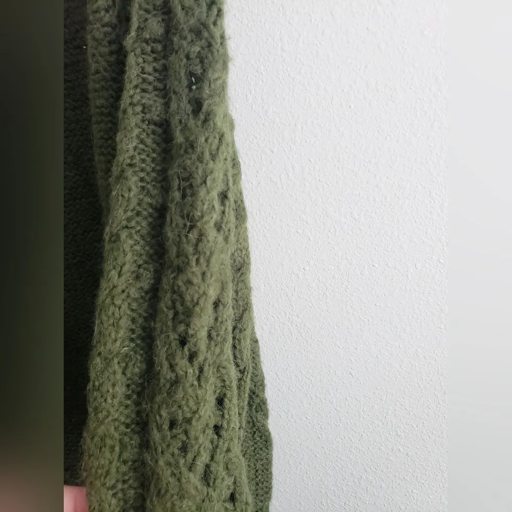 J.Crew Cable-knit pointelle sweater with popcorn flowers - Image 4