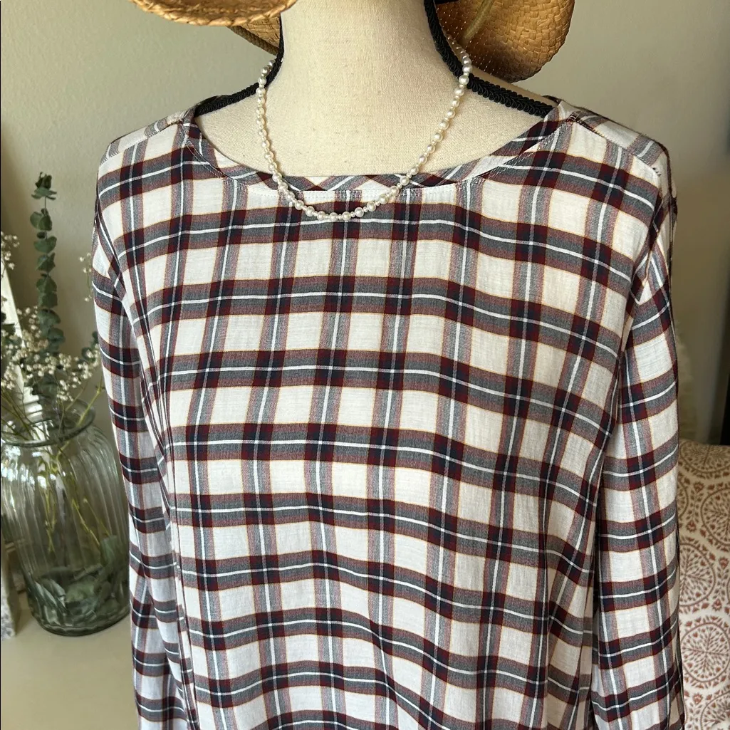 Ann Taylor loft white navy maroon plaid long sleeve boxy sheer blouse top M - Image 2