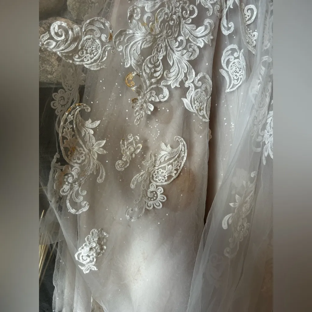 Essence of Australia Bridal Beaded Sequenced Wedding Gown Size 10 White - Image 12