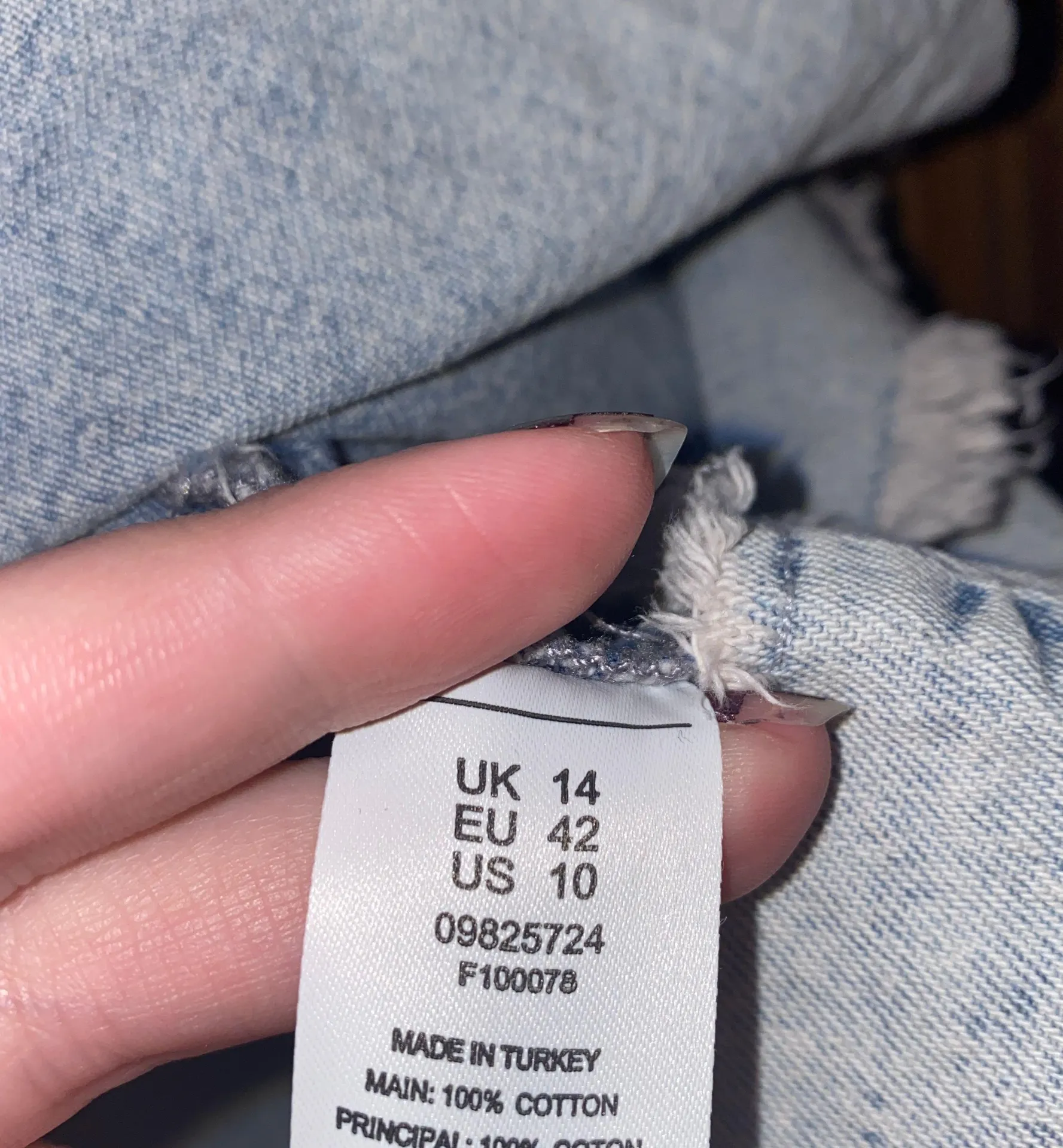 Oversized Denim Dress Lightwash Blue - Image 11