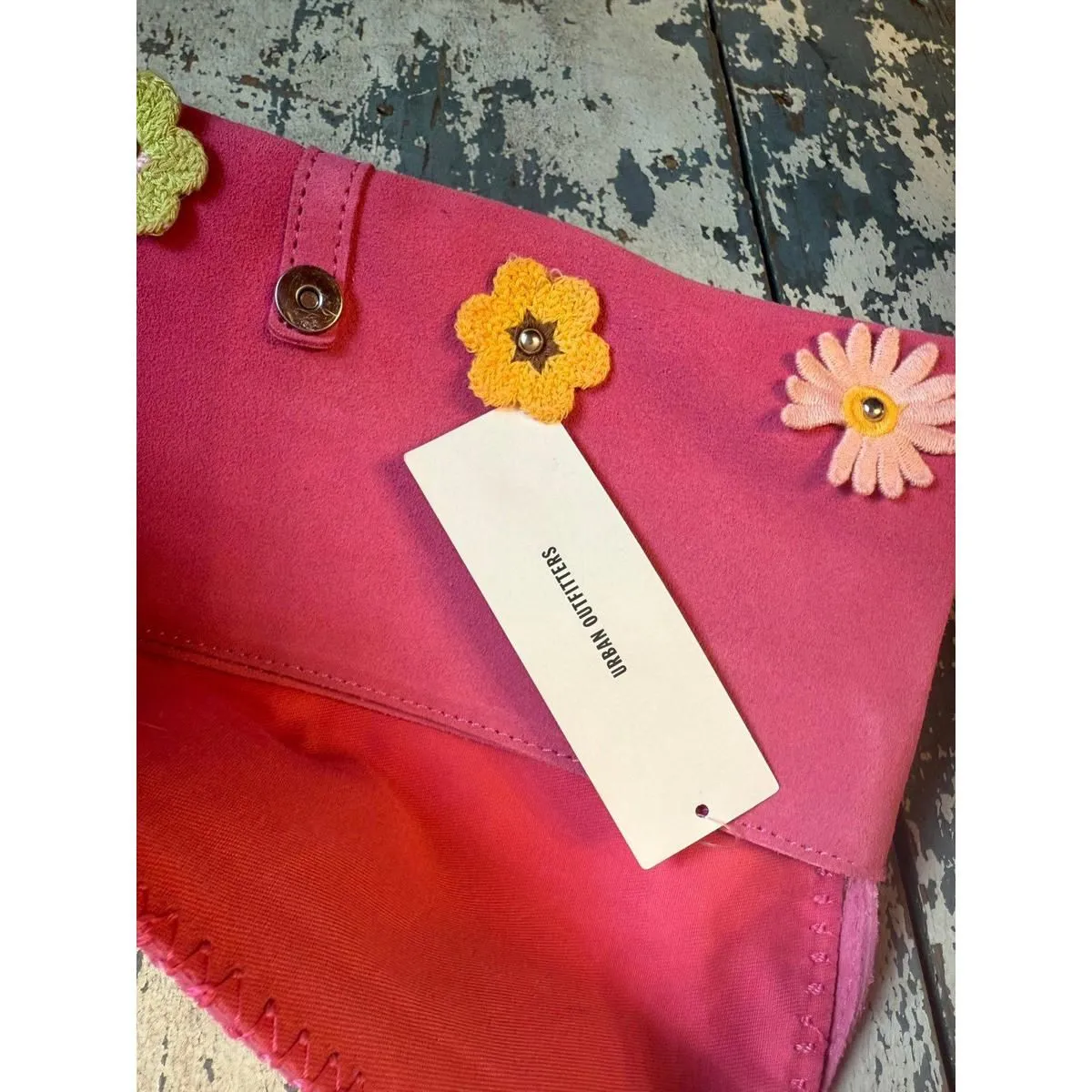 NWT Urban Outfitters Women's Pink Floral bag - Image 6